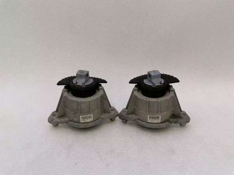 MERCEDES SL63 AMG R231 Engine mount set A2312401417 Motorhalter satz M157