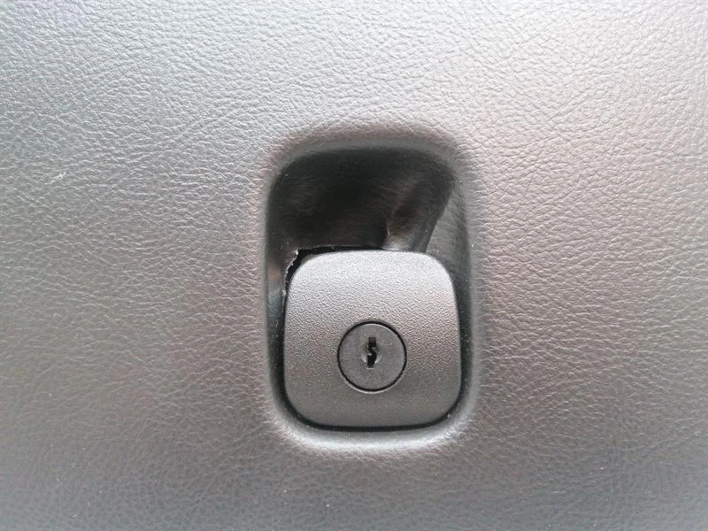 CHEVROLET CORVETTE C6  Glovebox 10398062 Handschuhfach - Image 2