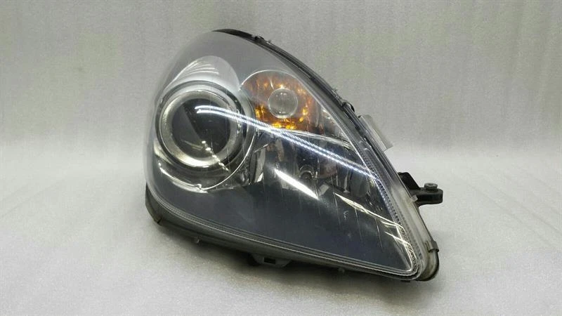 MERCEDES SLK R171 Right A1718202261 Headlight RHD RECHTSLENKER Halogen