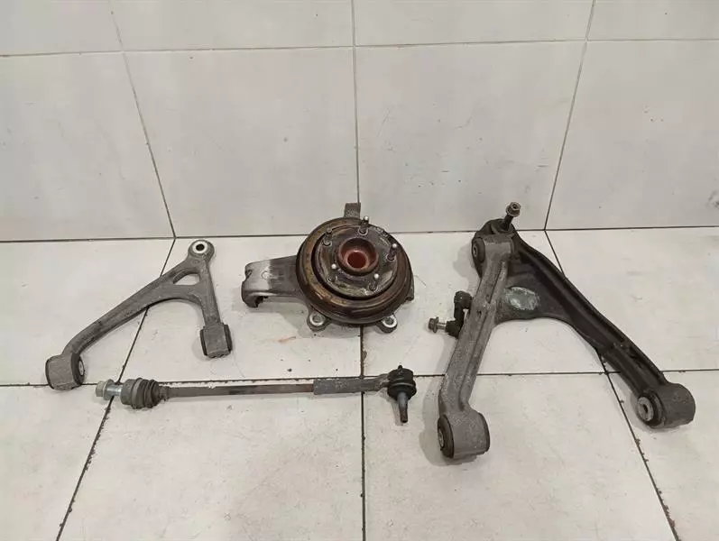 CHEVROLET CORVETTE C6 Left Rear Hub 88965638 Radlagergehäuse Hinten Links