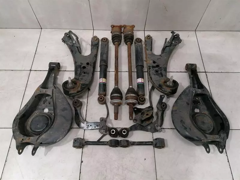 LEXUS RX RX450h AL20 Rear AXLE SET 48760-48061 Hinten Querlenker SATZ