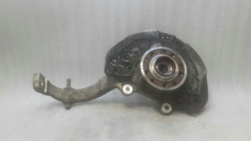 MERCEDES W213 W238 Right Front Hub A2133325200 Radlagergehäuse Vorne RE 4matic