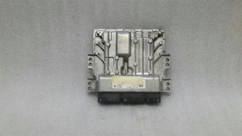 MERCEDES A Class W176  Engine ECU A6079012000 Motorsteuergerät OM607