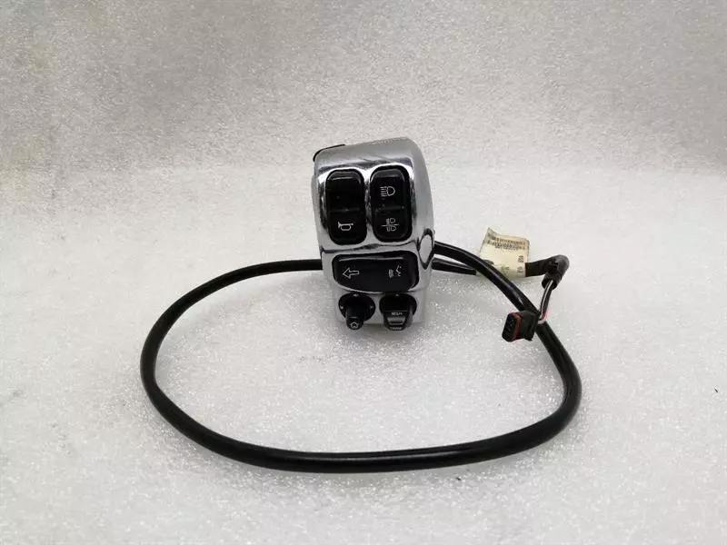 HARLEY-DAVIDSON ROAD GLIDE FLTRUSE CVO Left Switchpack 71500083C Schalter Links