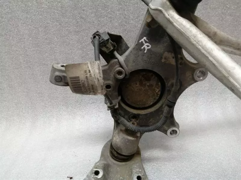 CHEVROLET CORVETTE C6 Right Front Hub 88965638 Radlagergehäuse Vorne Rechts - Image 3