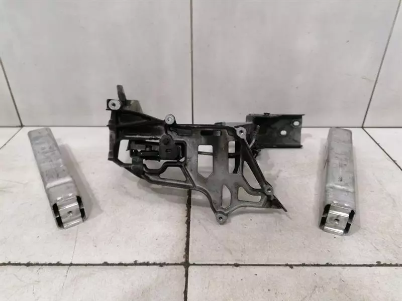 MERCEDES C Class W205 Front End Clip a2056221600 Schloßträger Frontmaske