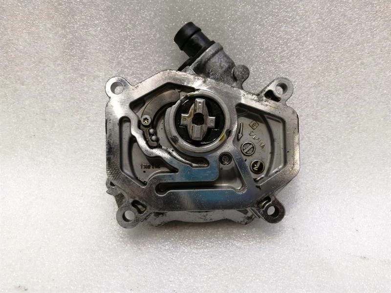 MERCEDES A Class W177 A35 AMG Vacuum Pump A2641800000 Vakuumpumpe