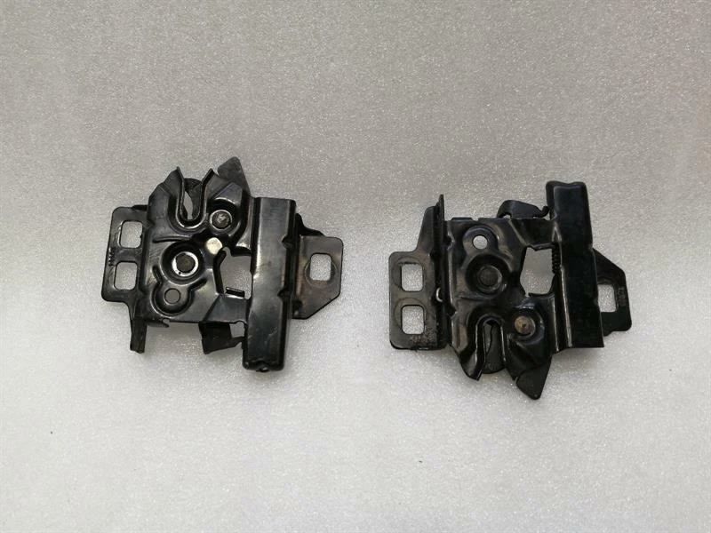 CHEVROLET CORVETTE C6 Bonnet lock 15910867 Motorhaube Schloss - Image 2