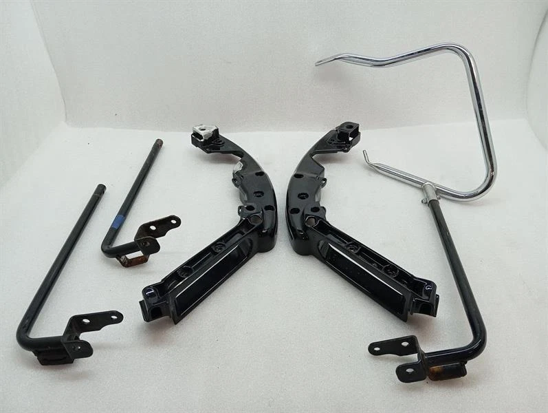 HARLEY-DAVIDSON SADDLEBAG GUARD HOLDER BRACKET 90200503 Halter Träger 14-24