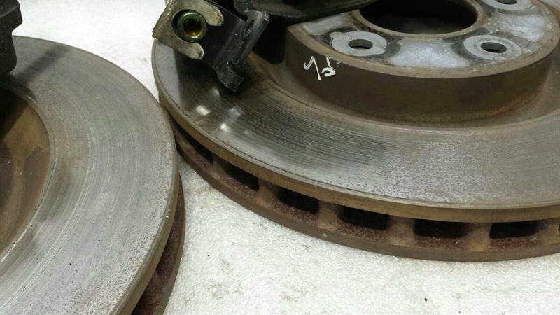 CHEVROLET CORVETTE C6 Front Brake Kit 88955509 BREMSE VORNE SATZ 6.0 - Image 2