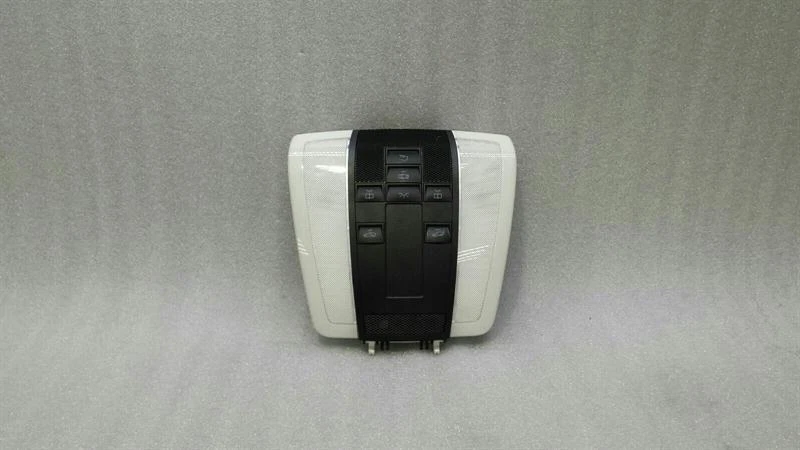 MERCEDES C Class W204  Dome light A2049063002 Innenleuchte Innenraumleuchte AMG