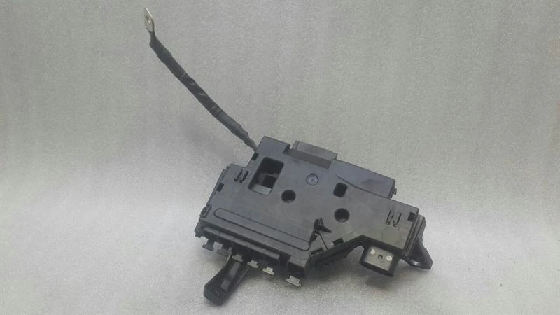 MERCEDES C Class W205 Fuse Box A2055407011 Sicherungskasten Relay
