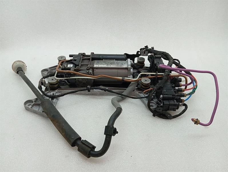 BENTLEY CONTINENTAL GT 18-24 3S 3SD Air Suspension Pump 3SA616006 Luftfederung