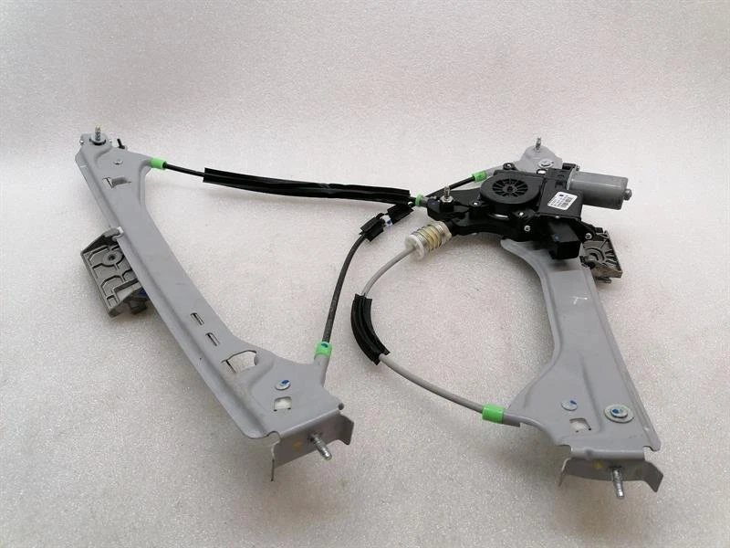CHEVROLET CORVETTE C8 Left Front Door Winder 84773623 Fensterheber vorne links