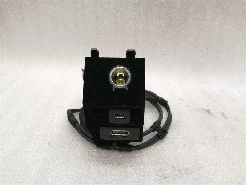 MERCEDES SL R231 USB Adapter A2318202915 Steuergerät