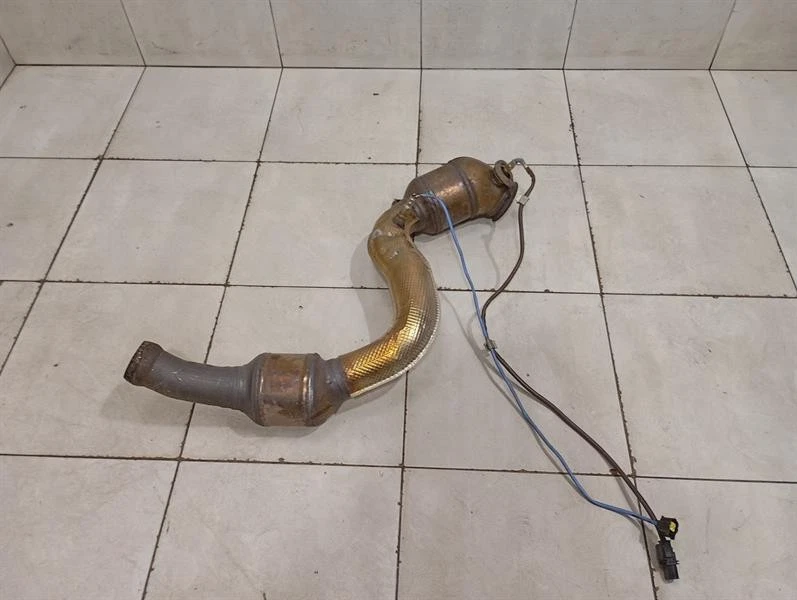 MERCEDES C C63 AMG W205  Catalytic Converter A2054900920 Katalysator