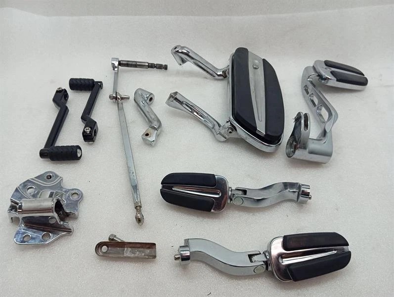 HARLEY-DAVIDSON SLIPSTREAM CVO FOOTBOARD 50500059 Fußstütze CHROME