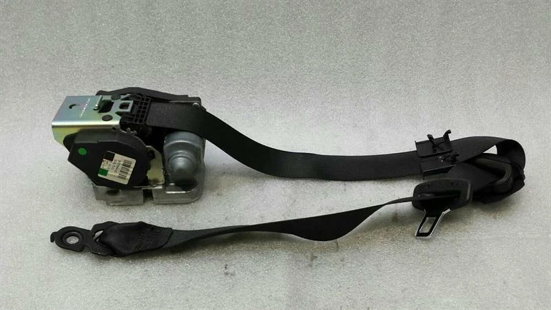 MERCEDES CLS W219 Front Right seatbelt A2118605886 Sicherheitsgurt Gurt Vorne RE