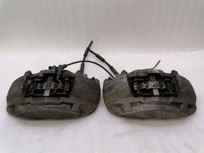 MERCEDES C Class W205 Front Brake caliper Set A0114219198 Bremssattel Vorne Satz