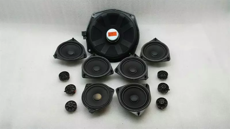 MERCEDES SL R231 Lautsprecher Set A2318201302 Speaker Set Logic7 L7