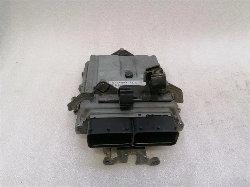 MERCEDES C Class W205 AMG C63 Engine ECU A1779004101 Motorsteuergerät
