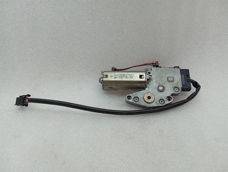 PORSCHE 911 996 Sun Roof Motor 99662422100 Schiebedachmotor TARGA