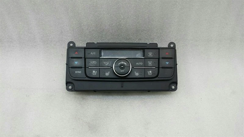 JEEP CHEROKEE Auto Climate Control 68111109AR Klimabedienteil 2013 SRT8