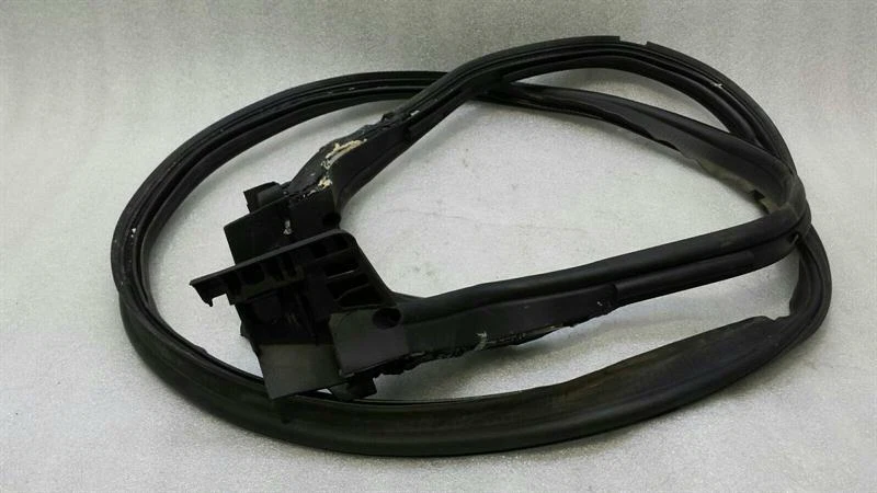 MERCEDES SLK R172 Boot lid Seal A1727500098 Koferaum Dichtrahmen