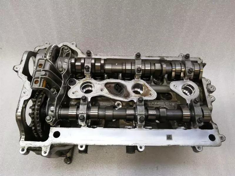 PORSCHE 911 991 Cylinder Head 9A110491415 ZYLINDERKOPF Rechts 4-6 3.8