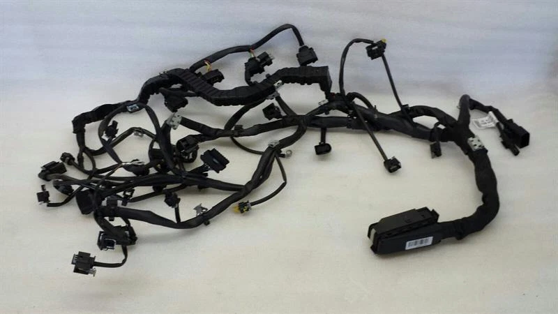 Mercedes C Class W204 Engine wiring loom A2711509533 Kabelbaum Motor