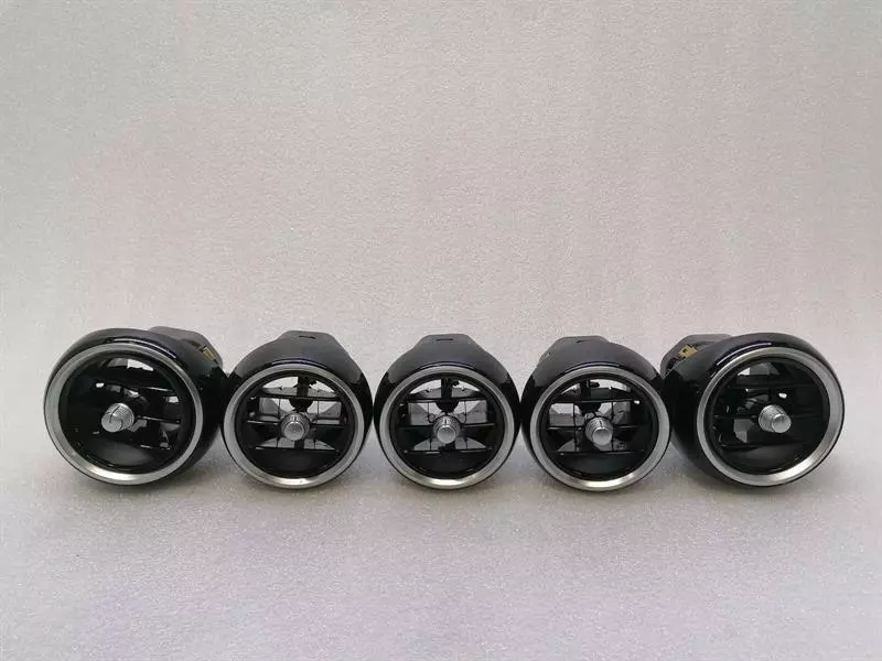 MERCEDES C Class W205 Air vent set A2058301100 RECHTSLENKER RHD