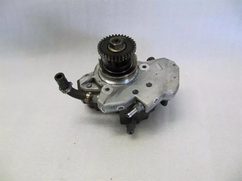 2011 MERCEDES ML W164 A6420700801 Fuel Pump OM642 Einspritzpumpe Hochdruckpumpe