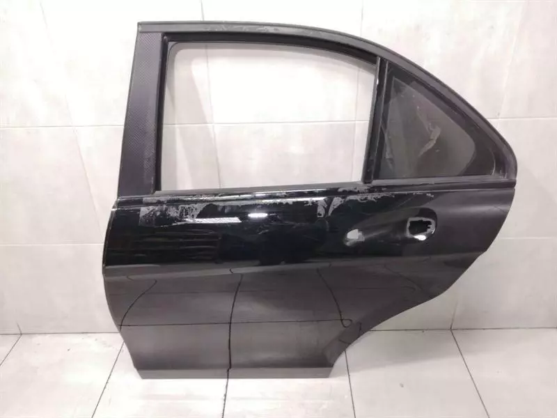 MERCEDES C Class W204 Left Rear Door A2047300105 Tür Hinten Links