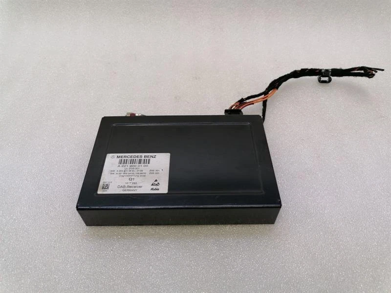 MERCEDES CL W216 Electronic module A2219000100 Steuergerät DAB