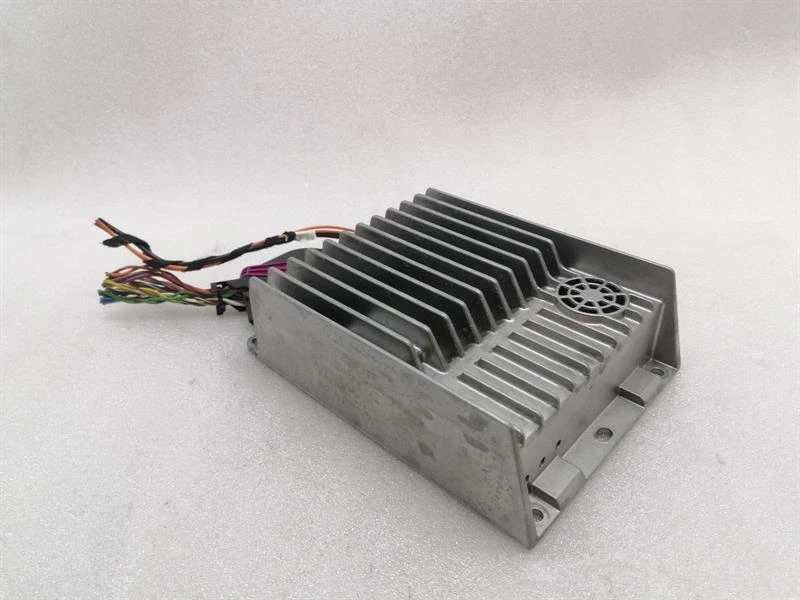 MERCEDES C Class W204 Amplifier A2048706690 Verstärker HARMAN L7 LOGIC