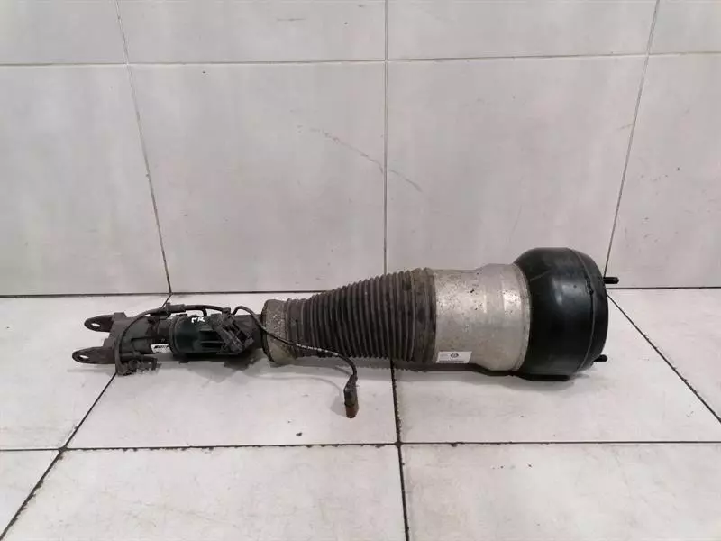 MERCEDES CL63 AMG M177 W217 Shock Absorber Front A2173207201 Stossdämpfer Vorne