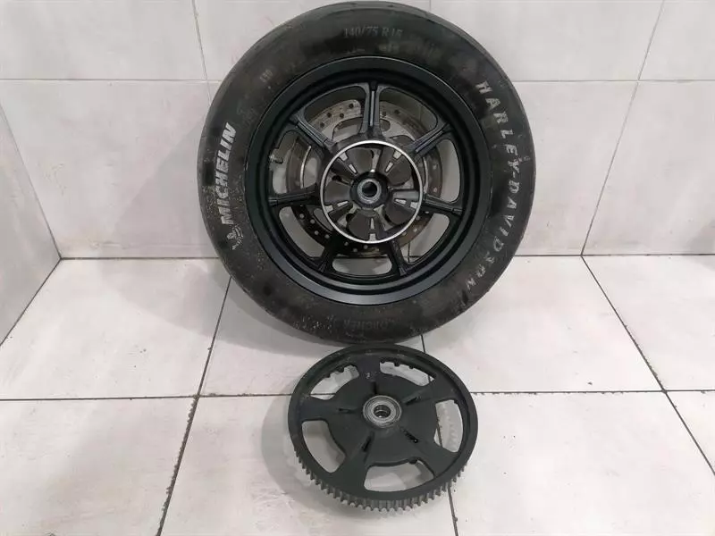 HARLEY-DAVIDSON STREET 500 XG500 Rear wheel 40900381 Alufelge Felge Hinten