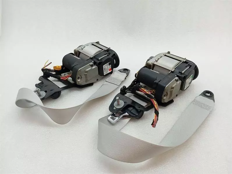 MERCEDES C Class W205 Front seatbelt Set A2058603401 Sicherheitsgurt Vorne COUPE