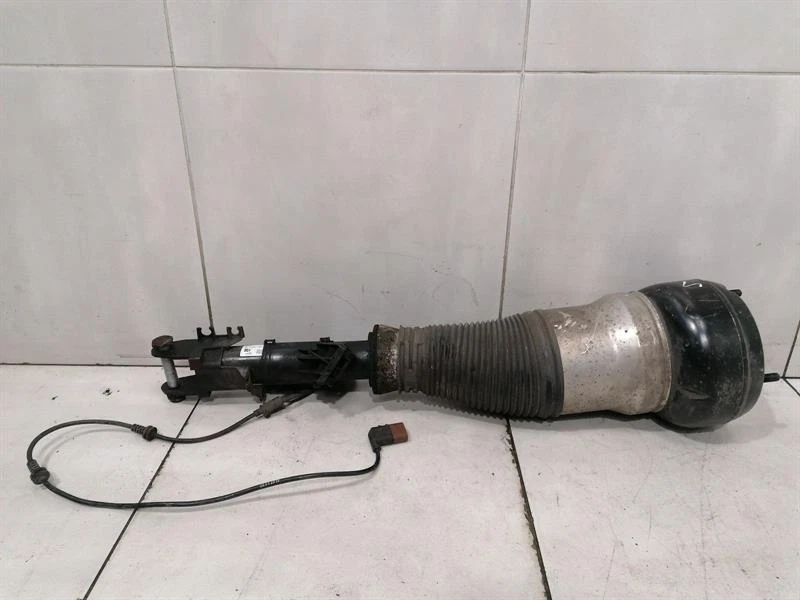 MERCEDES S AIRMATIC W222 Shock Absorber Front A2223201900 Stossdämpfer Vorne