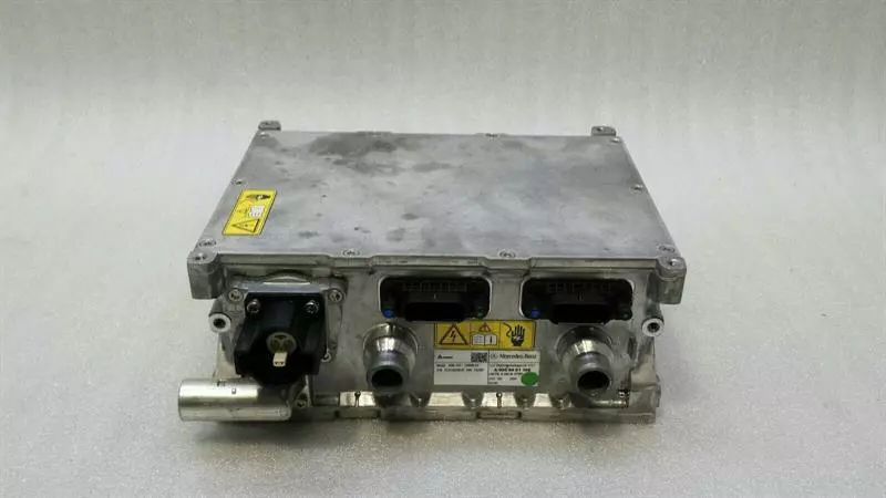 MERCEDES W205 350e Battery charging module A0009001108 Steuergerät Hybrid