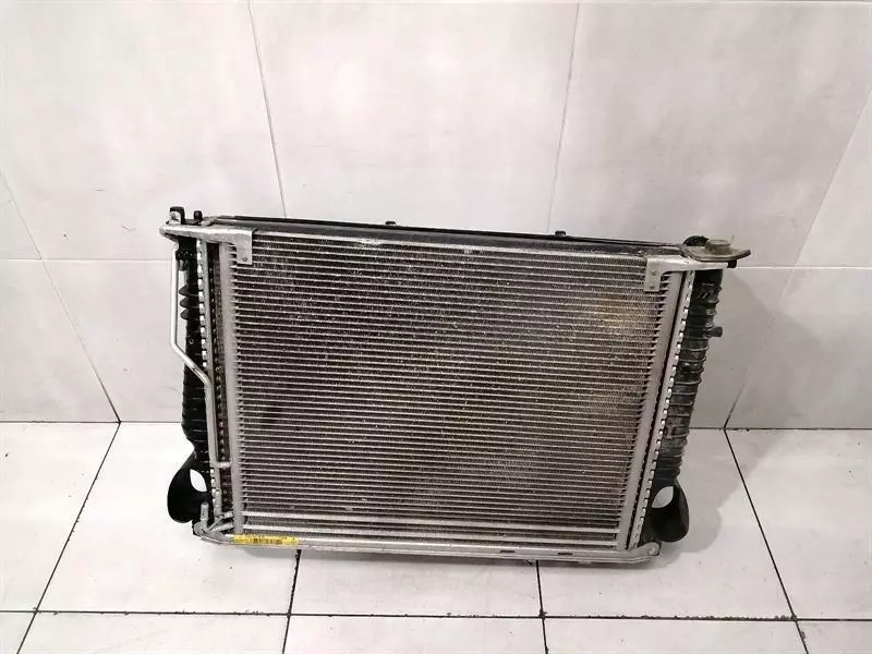 MERCEDES SL350 V6 M112 R230 Radiator pack A2205002303 Kühlerpaket