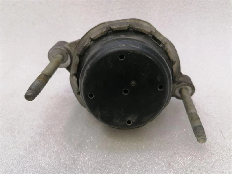 CHEVROLET CORVETTE C7 Engine mount set 23187451 Motorhalter satz - Image 4