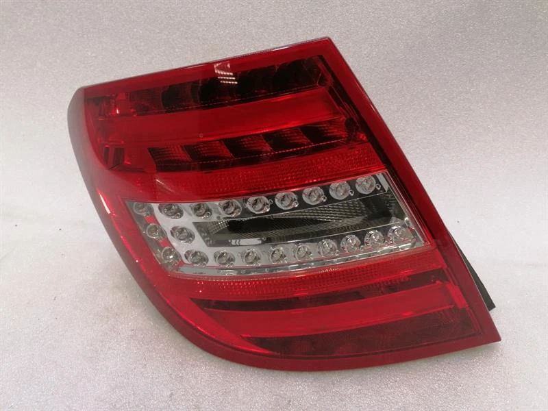 MERCEDES C Class W204 Left Rear Light A2048206264 Rückleuchte Hinten Links LED