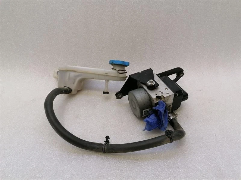 CHEVROLET CORVETTE C8 Brake Vacuum Pump 84945091 Bremsunterdruckpumpe