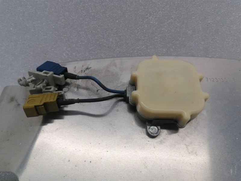 CHEVROLET CORVETTE C7 Aerial / Antenna 22924487 Antenne - Image 2