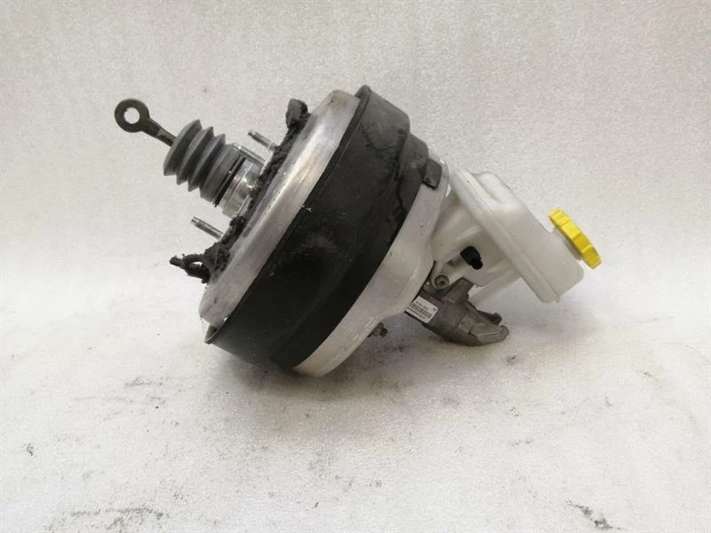 JEEP GRAND CHEROKEE WK2 MK4 Brake Servo 04581956AD Bremskraftverstärker