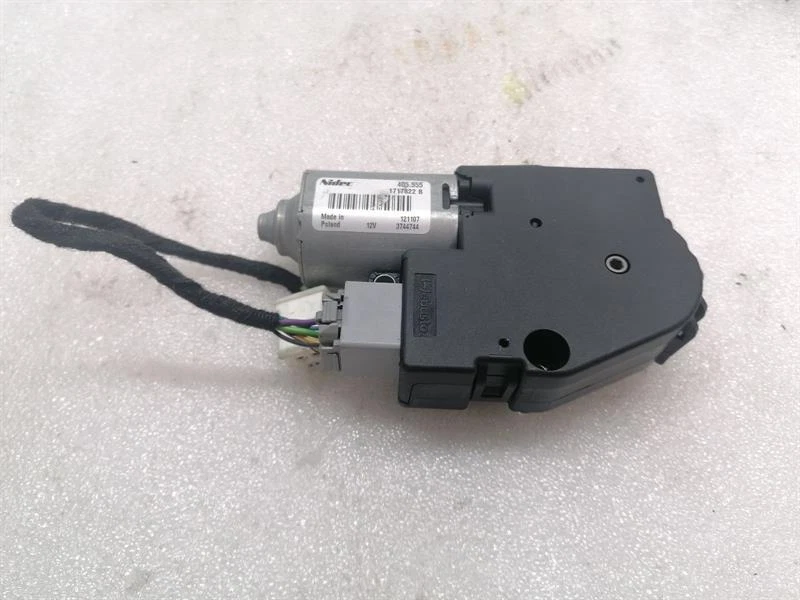 MERCEDES C Class W204 Sun Roof Motor A2048201442 Schiebedachmotor
