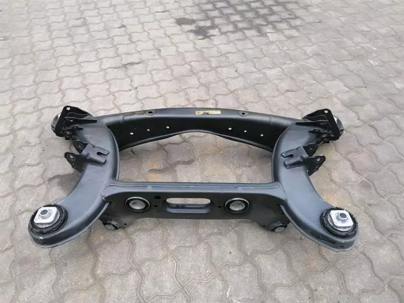 MERCEDES C63 AMG W205 Rear subframe A2533501308 Achsrahmen Hinterachse M177