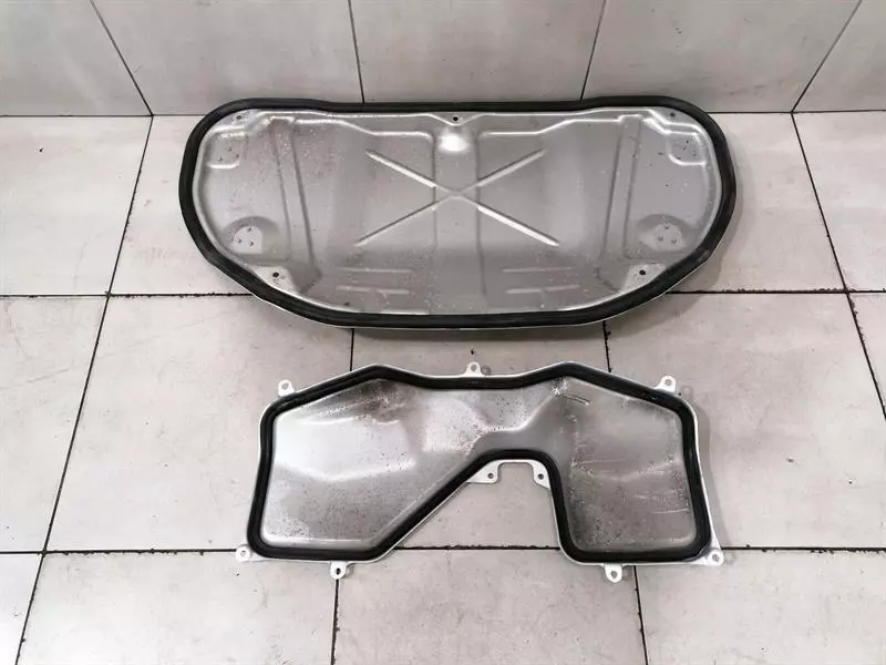 PORSCHE BOXSTER 987 Engine cover 98751321100 Motorabdeckung