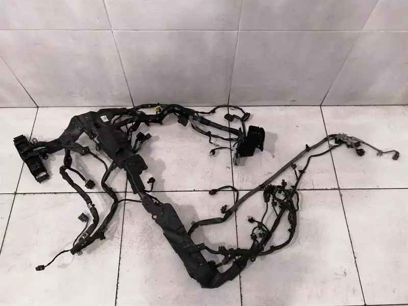 MERCEDES C Class W205 Engine Wiring Loom A1771501000 Motorkabelbaum M177